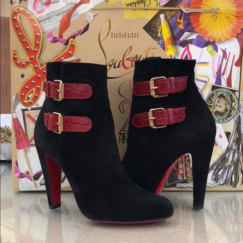 Christian Louboutin Cavalitta 100 Suede Bootie'